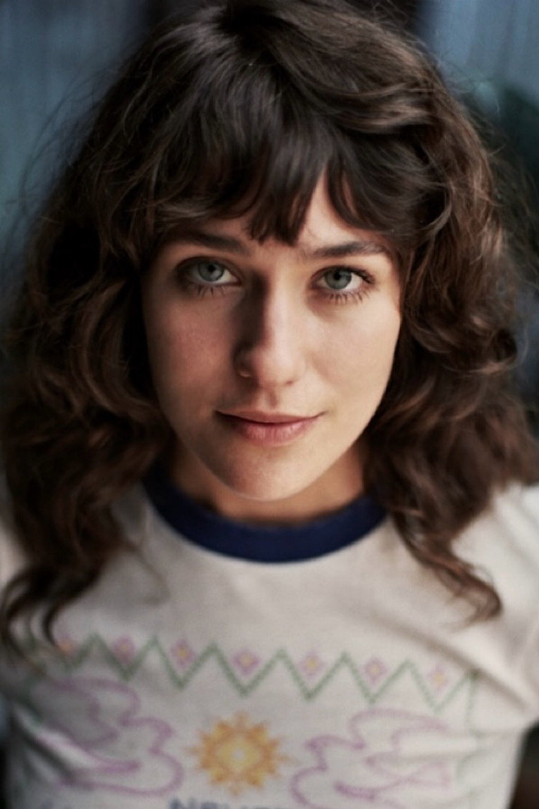Lola Kirke 3