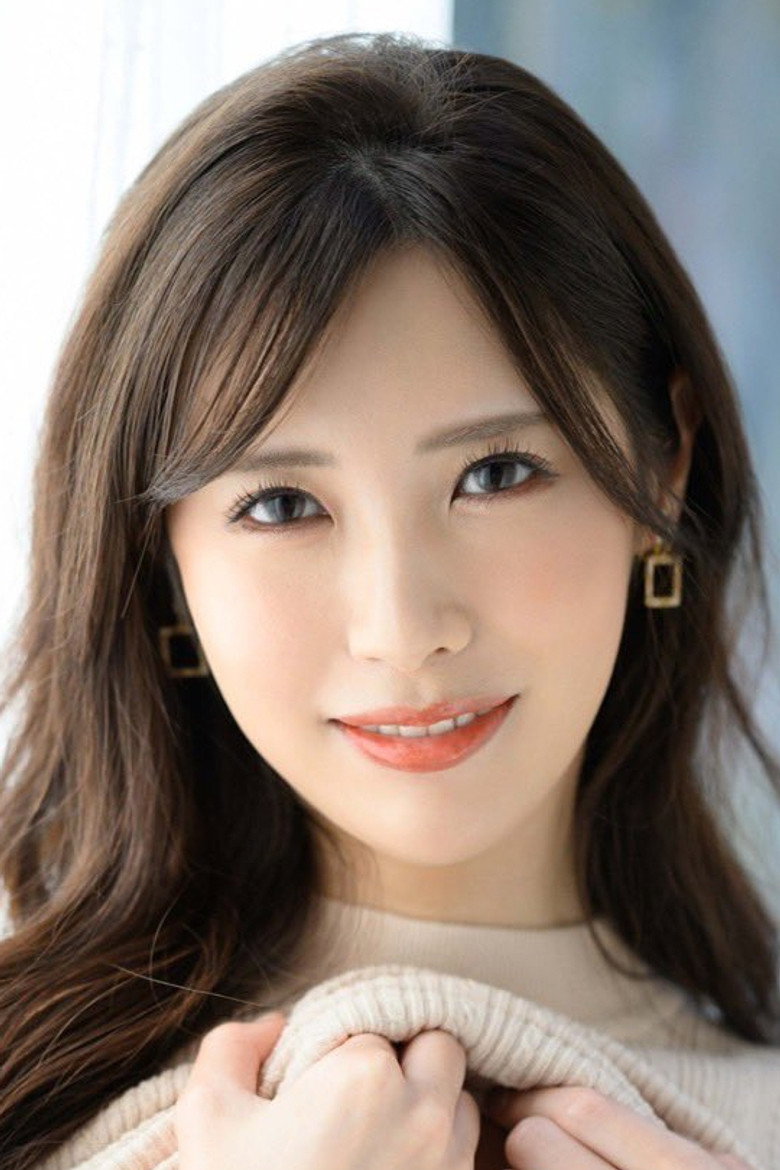 Asami Mizuhata photo