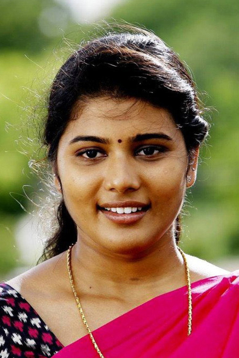 Saranya Pradeep photo 2