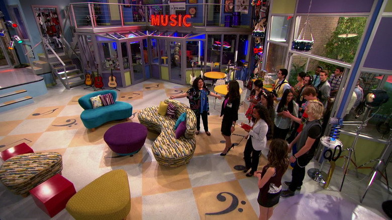 Still from Austin & Ally - Season 4 Episode 3