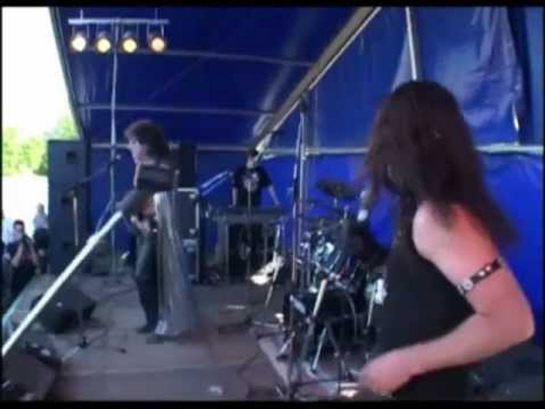 Slager Korrel op deathmetalfestival - Daar Vliegende Panters I