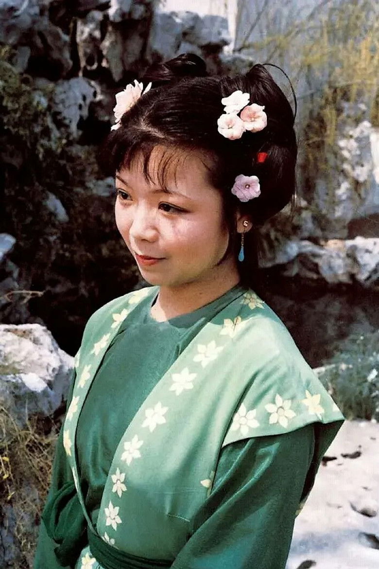 颜炳燕 portrait image