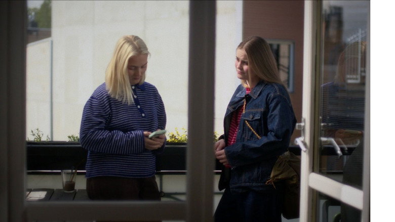 Frame from Lite beleilig