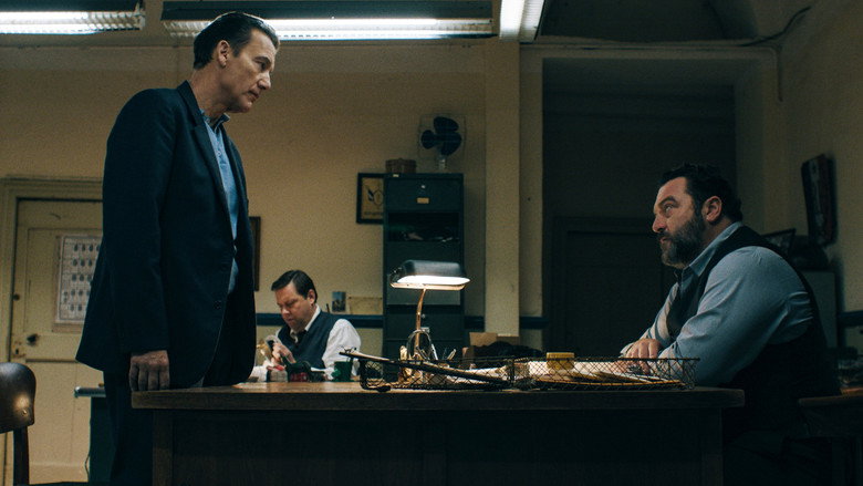 Still from Monsieur Spade - Season 1 Episode 1