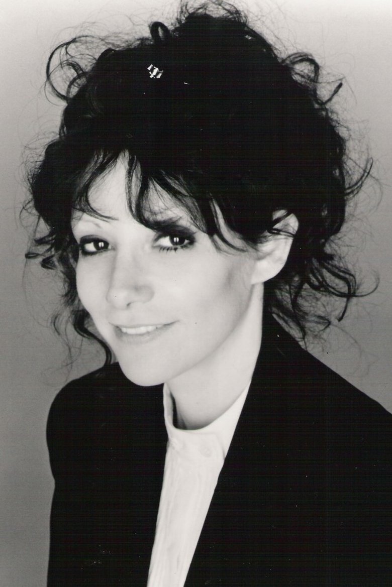 Amy Heckerling headshot