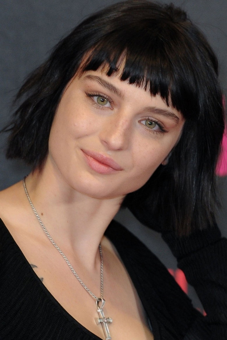 Alice Pagani photo 5