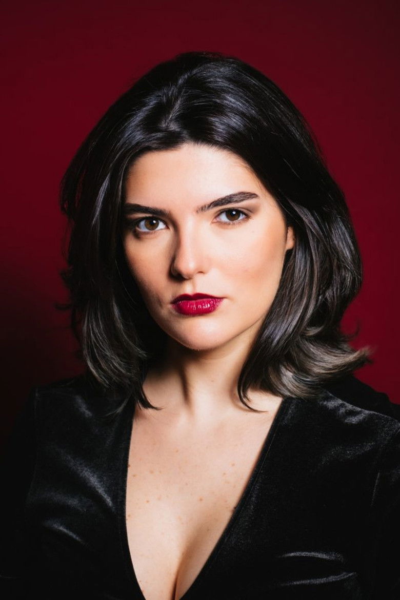 Bárbara Meirelles portrait image