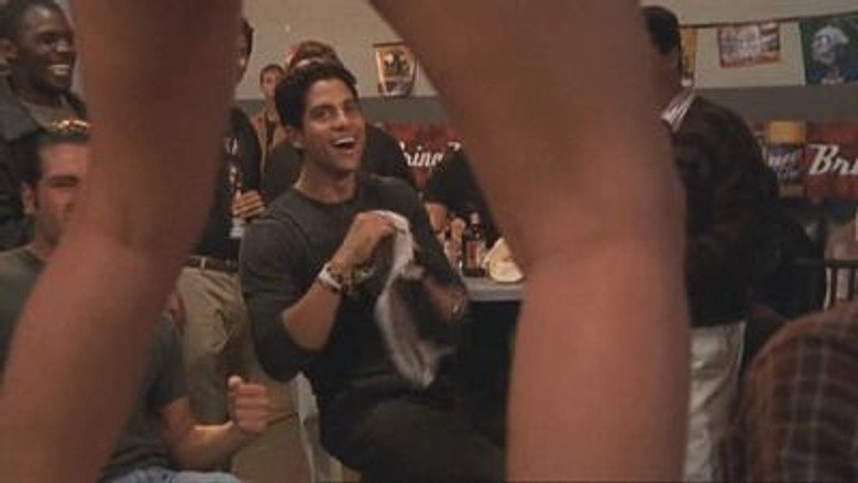 Still from Roswell - Season 3 Episode 6