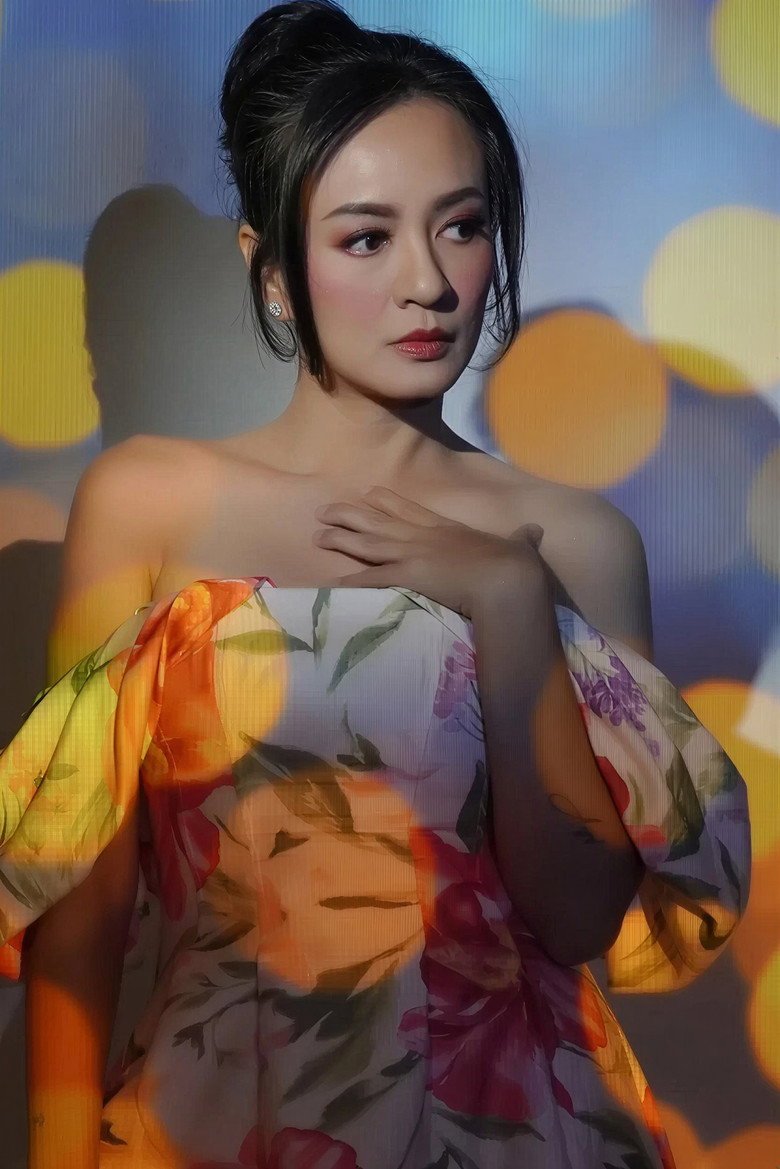 Yeyen Lidya photo 2