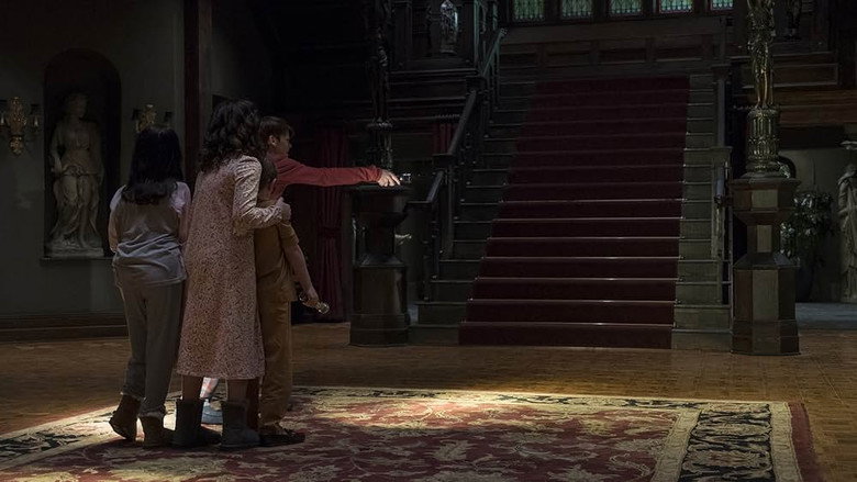 Still from The Haunting of Hill House - Season 1 Episode 6