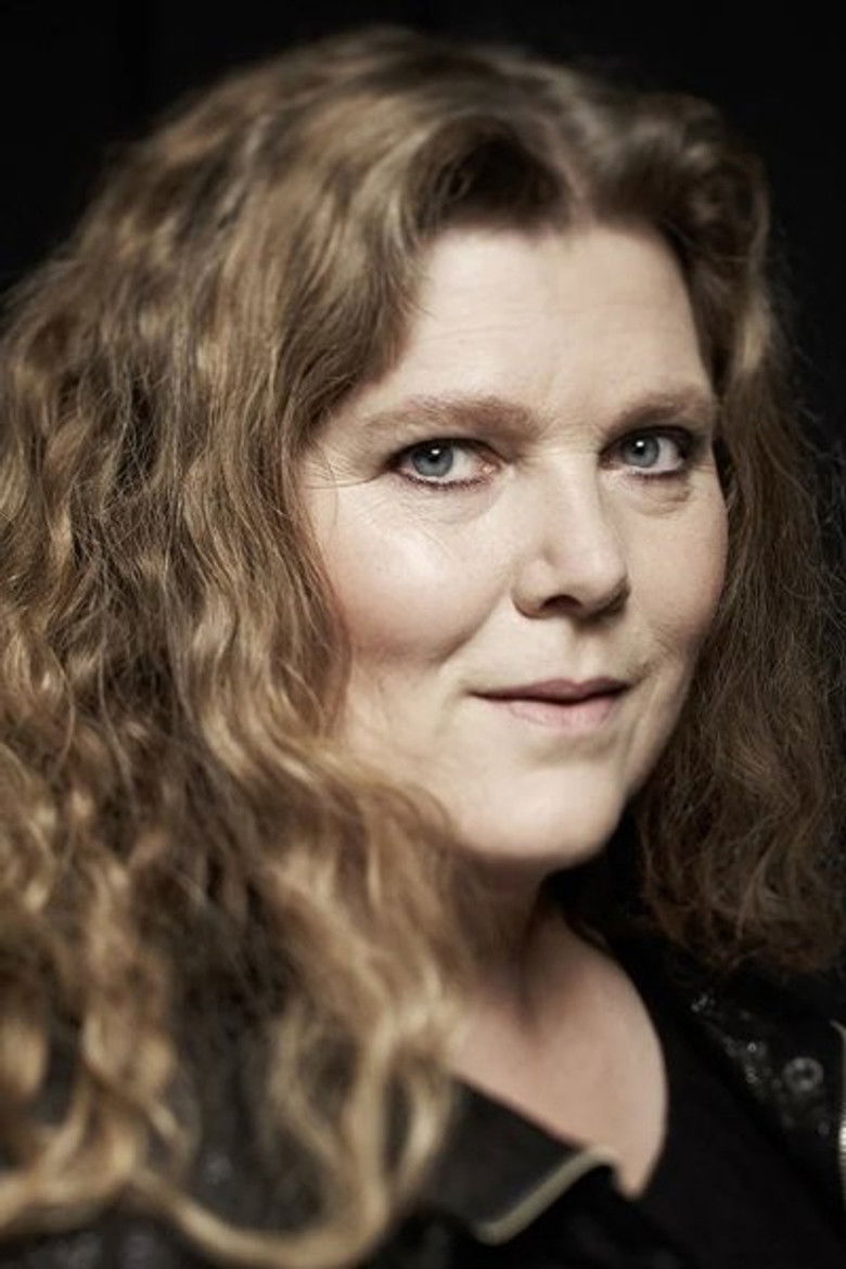 Lene Kaaberbøl portrait image