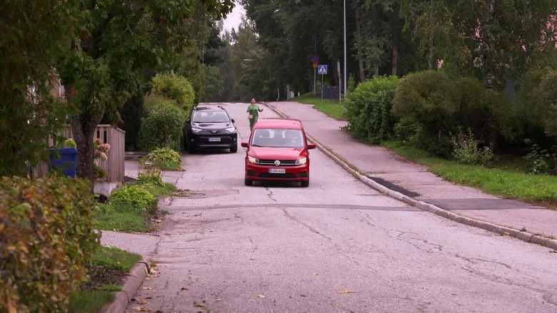 Salatut elämät Sezóna 27 Epizoda 83 bombuj