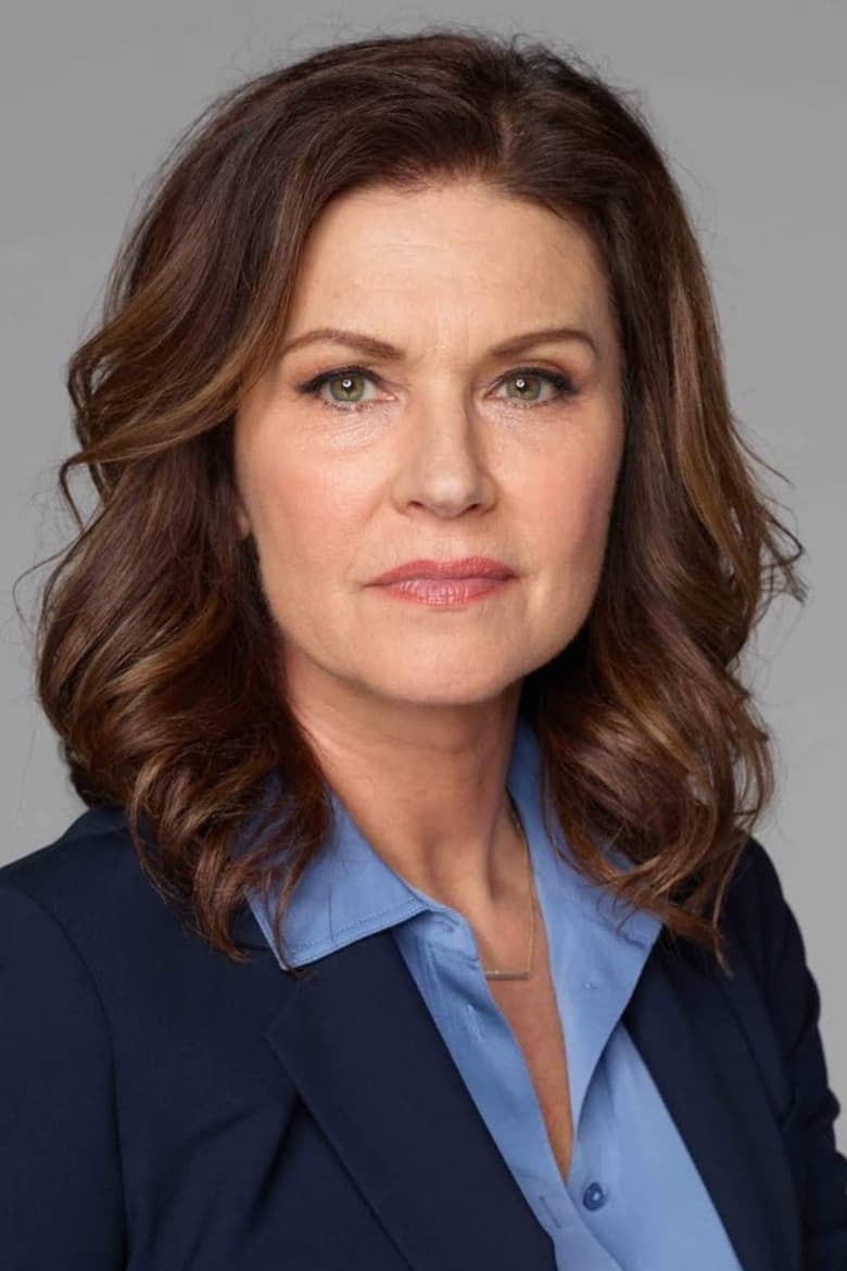 Wendy Crewson headshot