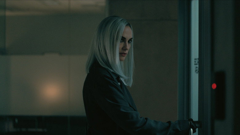 Still from The Fall of the House of Usher - Season 1 Episode 3