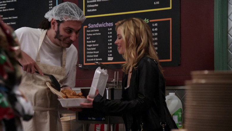 Community S01E21 — Contemporary American Poultry episode still