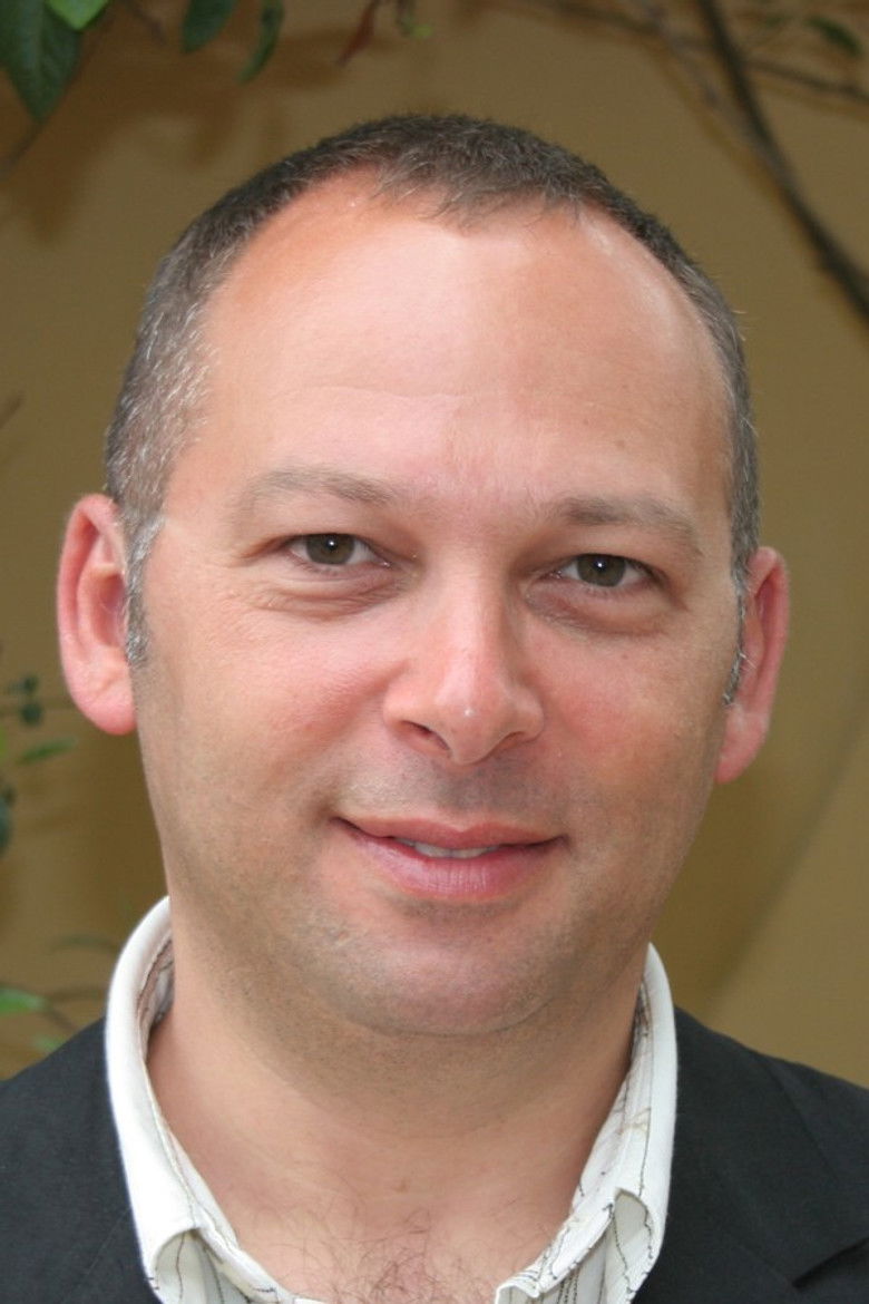 Derek Wax portrait image