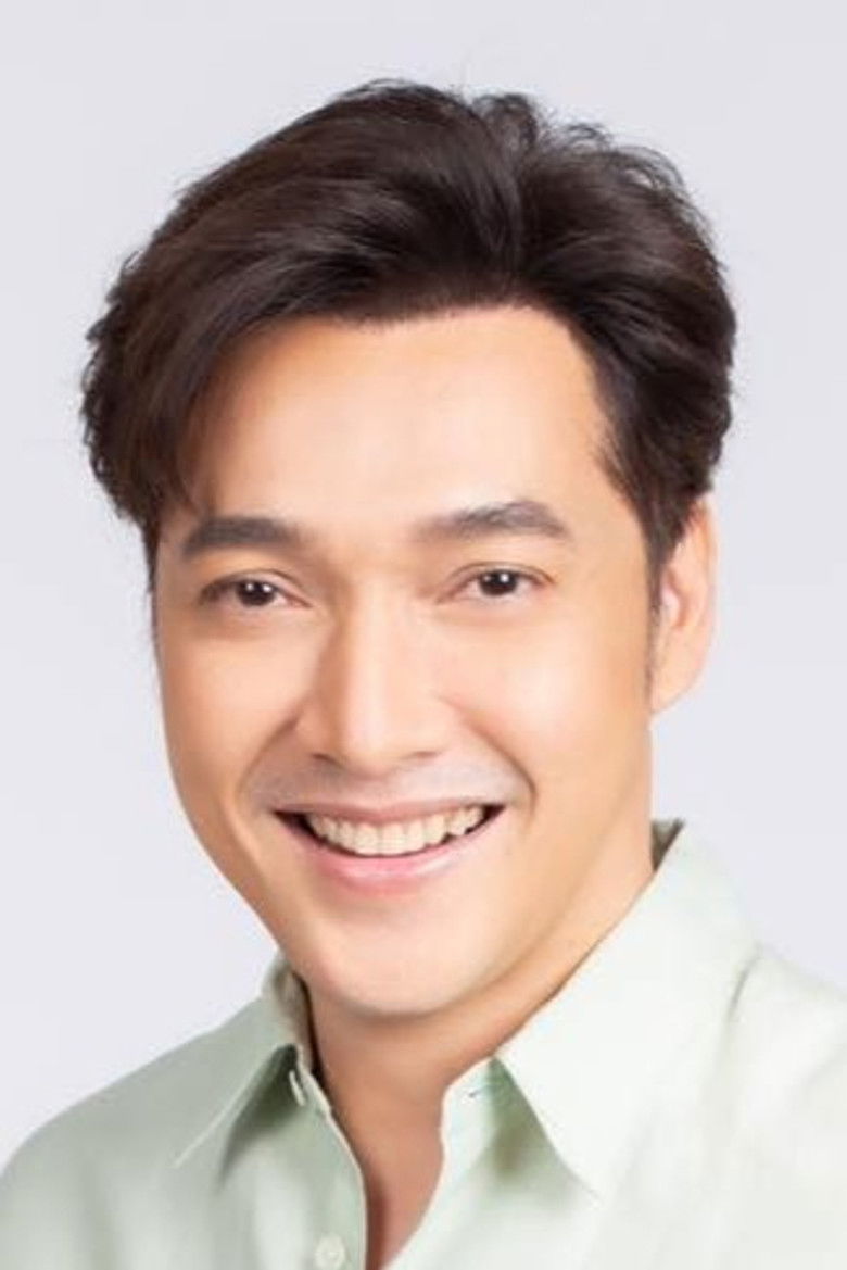 Palangtham Kromthongsuk portrait image