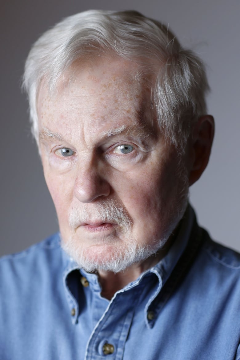 Derek Jacobi headshot