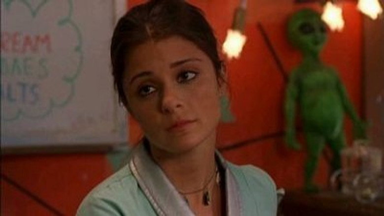 Still from Roswell - Season 3 Episode 3