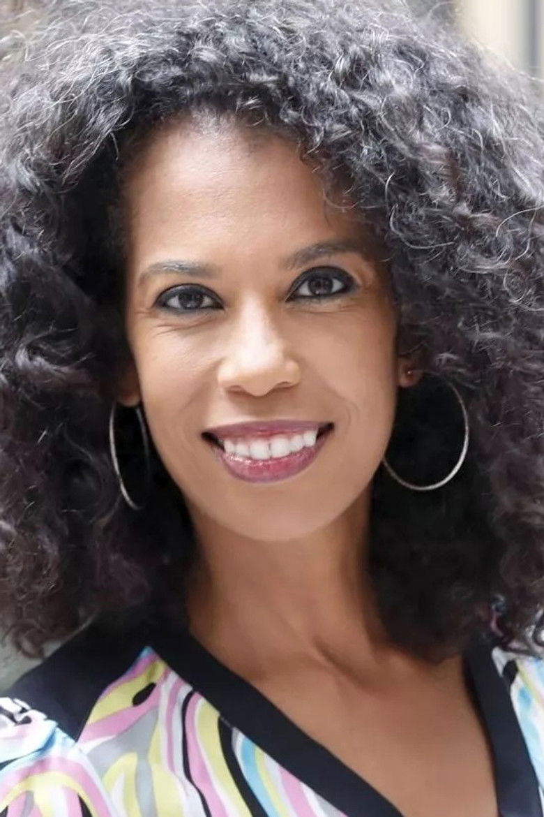 Elizabeth Tchoungui portrait image