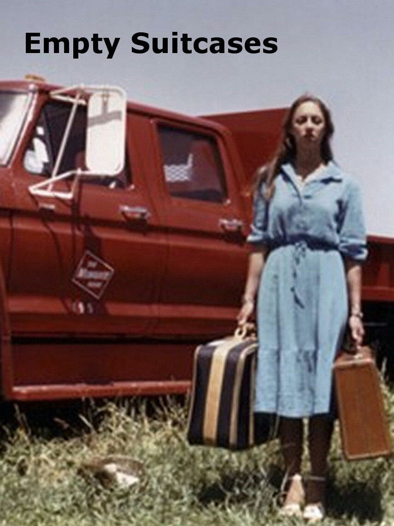 Imatge de Empty Suitcases