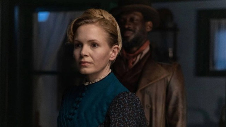 Still from Miss Scarlet, détective privée - Season 6 Episode 3