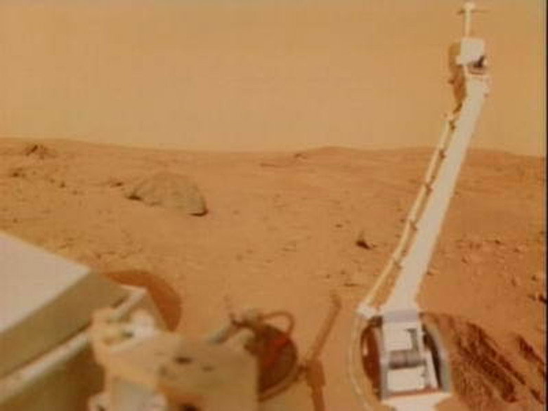 Still from Cosmos: A Personal Voyage - Season 1 Episode 5