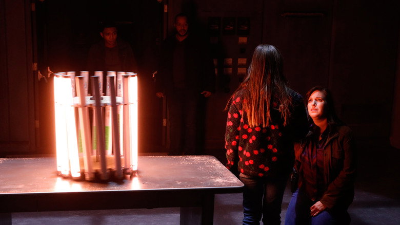 Still from Emergence - Mùa 1 Tập 13