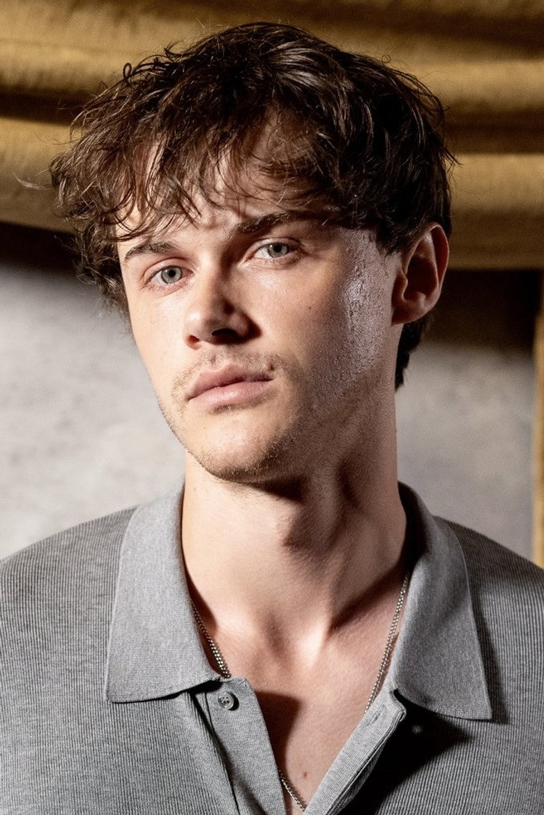 Christopher Briney photo 2