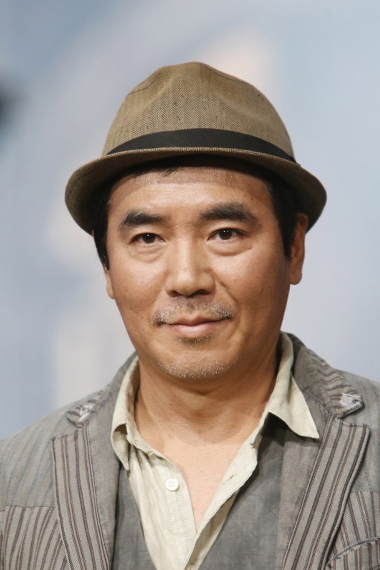 Kim Jee-woon photo 3