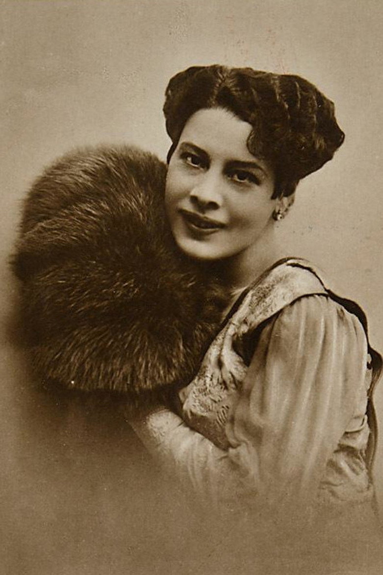 Maria Forescu photo 2
