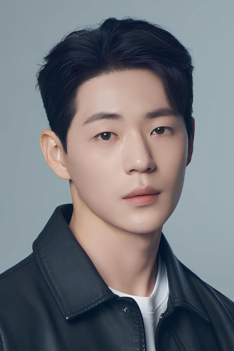Shin Jae-ha photo 5