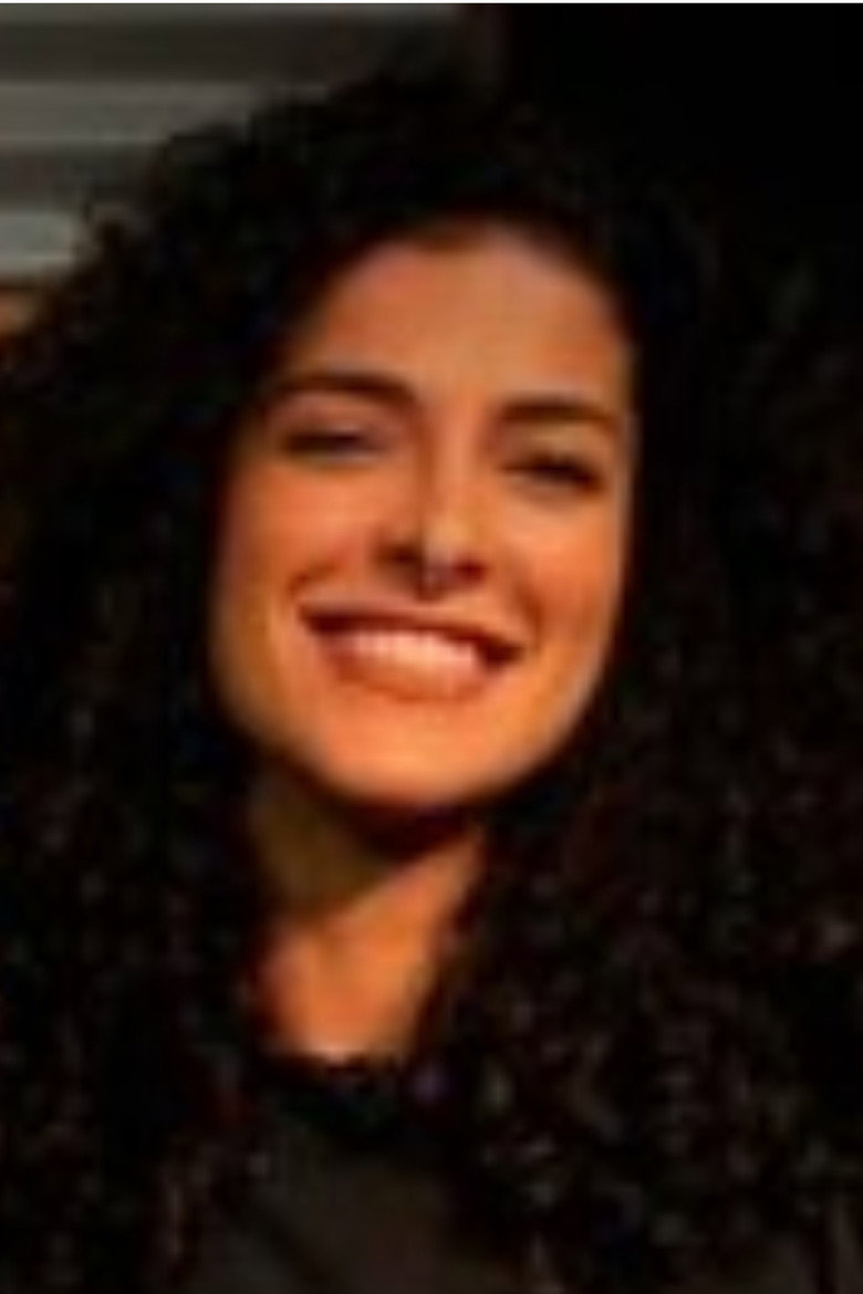 Giovana Fagundes portrait