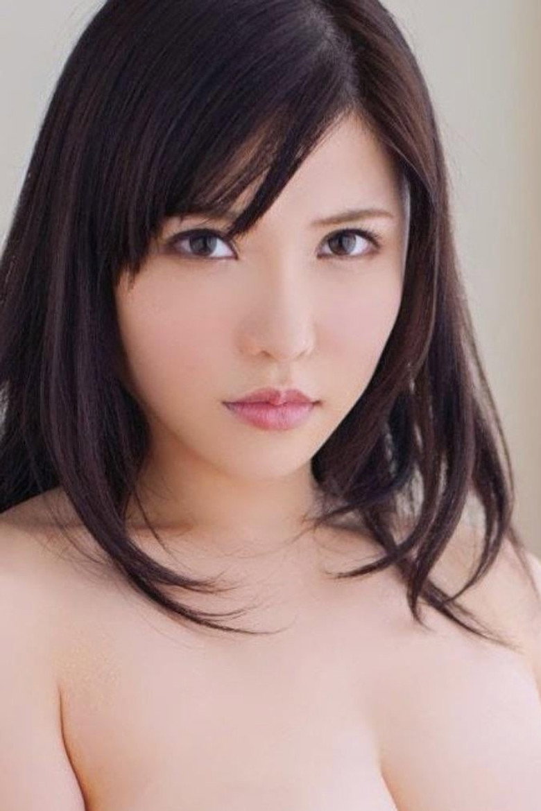 Anri Okita photo 2