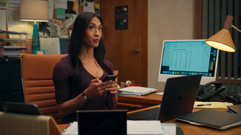 Still from Loot - Season 3 Episode 7