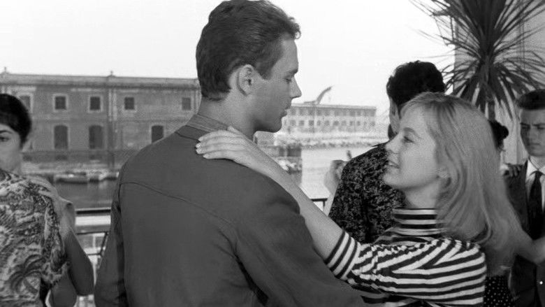 Image d'arrière-plan 3 du film Lazzarella, petite canaille