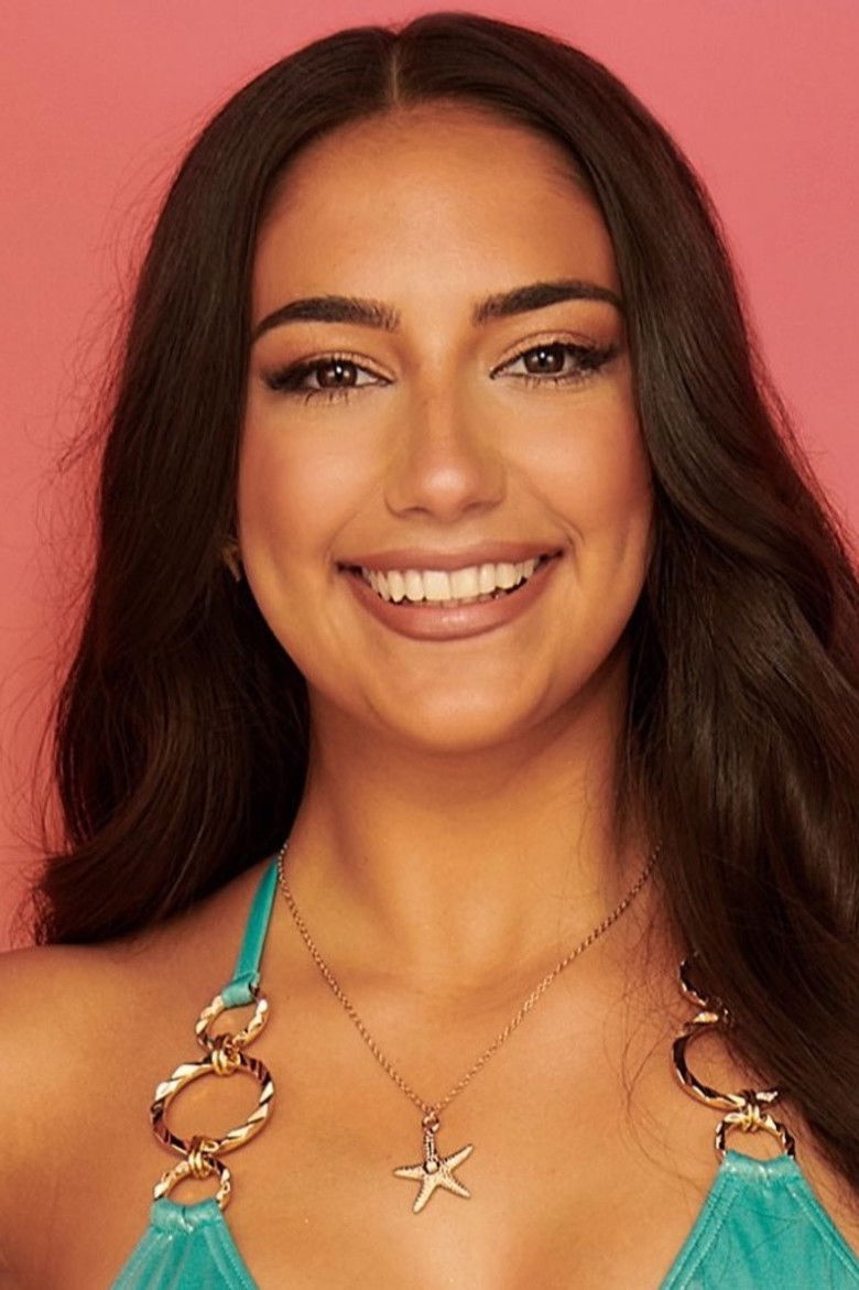 Shakira Khan portrait image