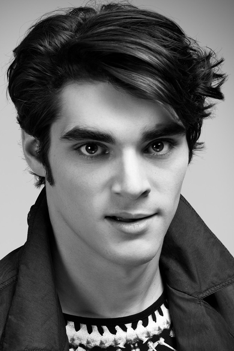 RJ Mitte photo