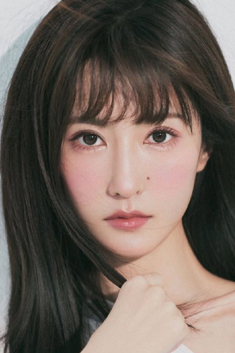 Cao Mingyue photo