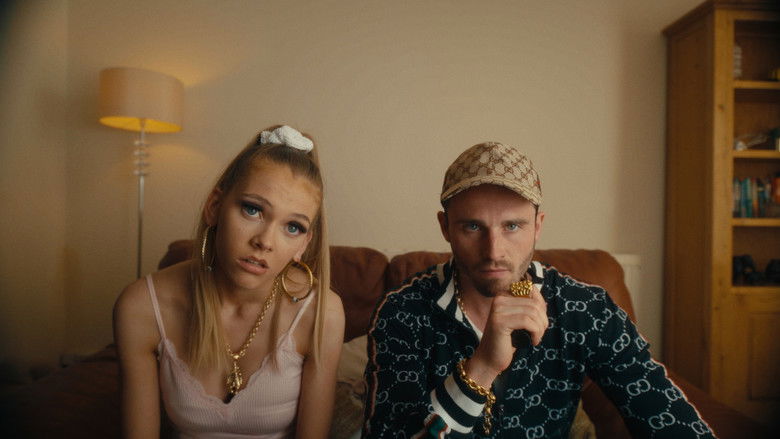 Gallery image from iUVr48hO5rpAdWxMxqg5HKM8GzW.jpg