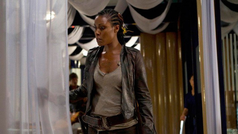 Still from Terra Nova - Season 1 Episode 11
