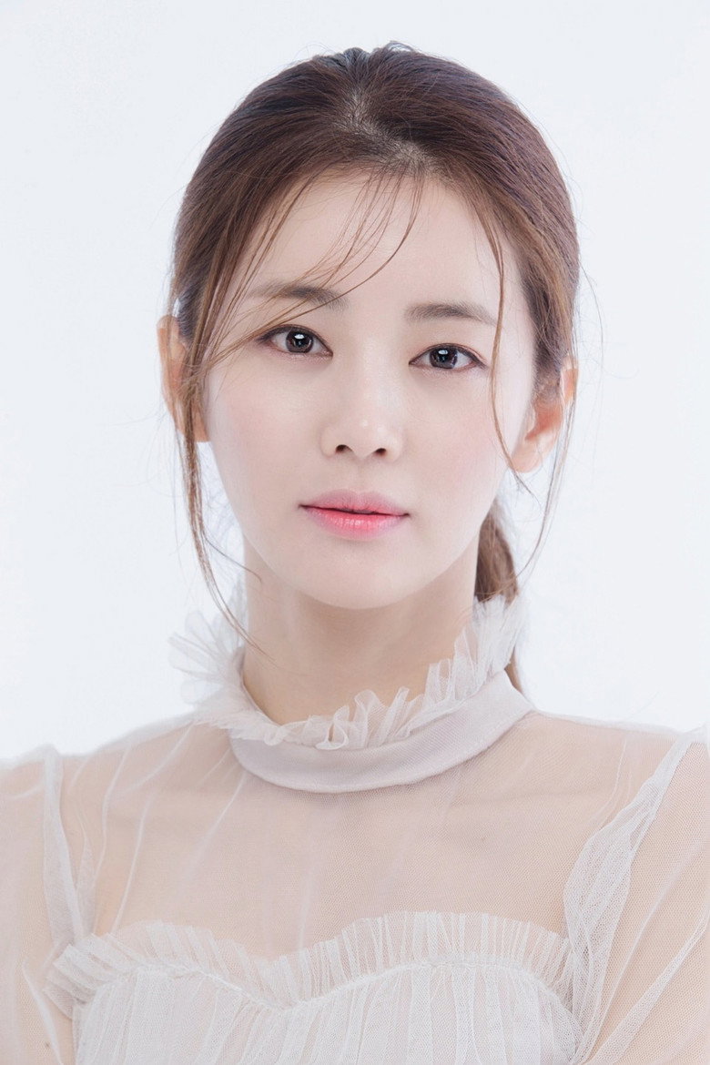 Lee Ga-ryeong photo