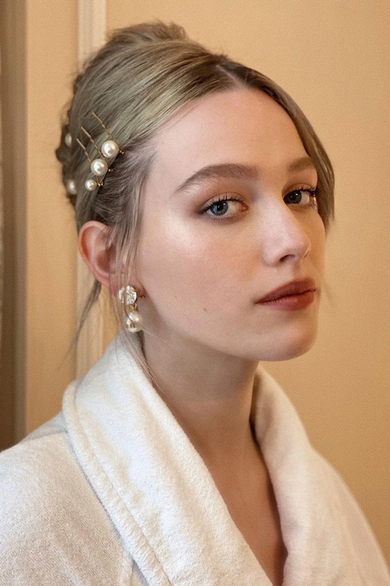 Victoria Pedretti photo 6