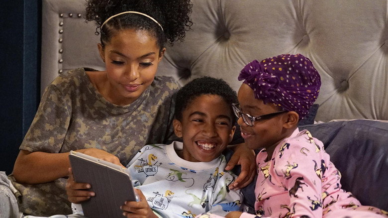 Watch blackish Season 3 Episode 4 Who’s Afraid of the
