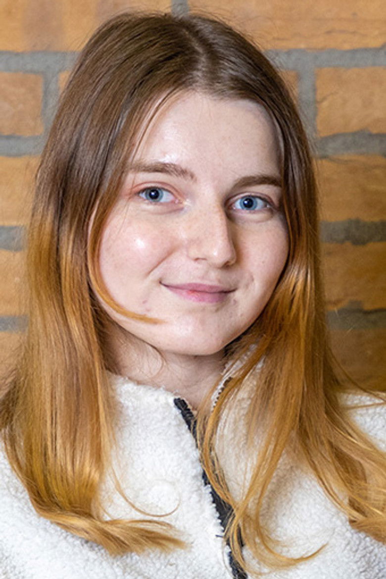 Polina Melnikova portrait image