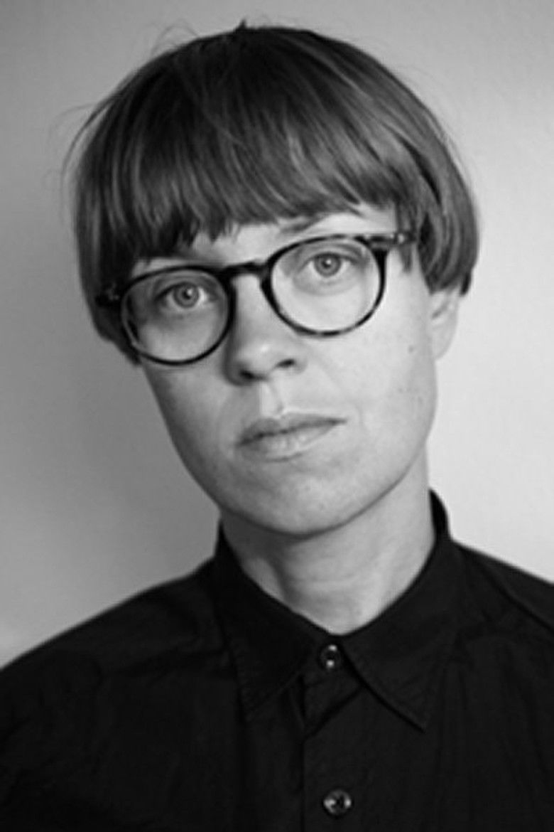 Tina Kloch portrait image