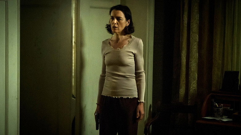 Still from Counterpart - Season 2 Episode 8