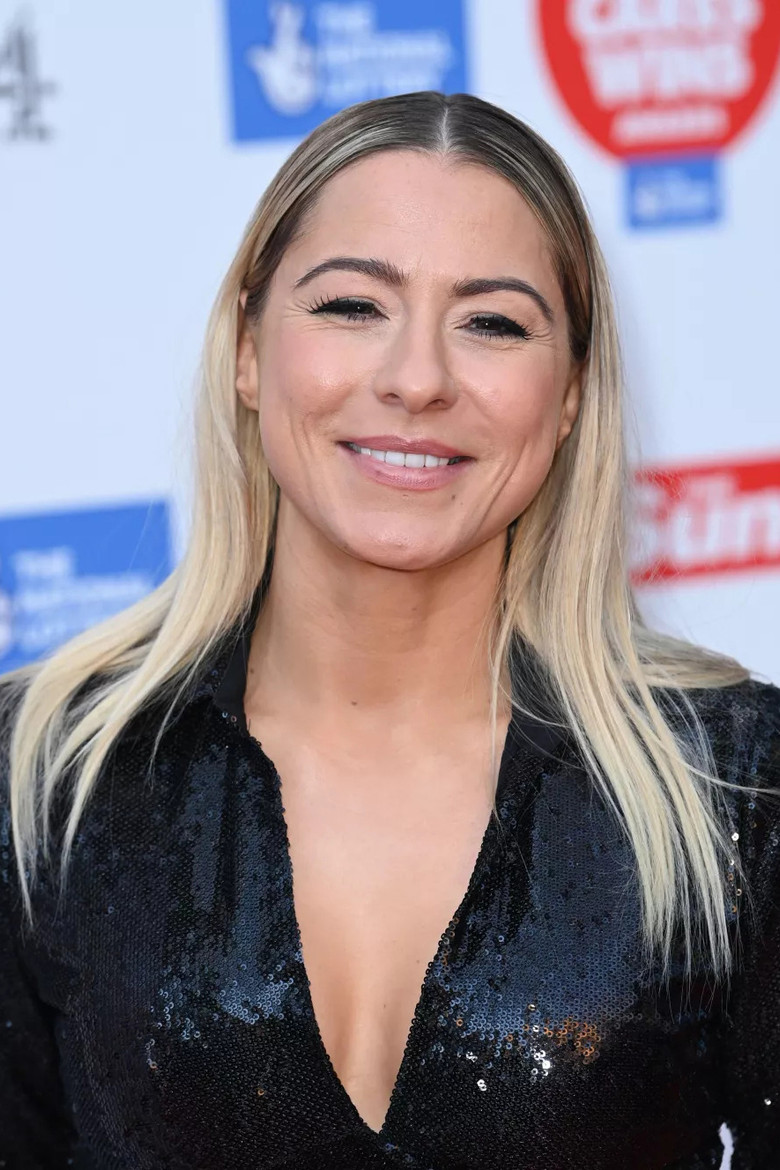 Lucy Spraggan portrait image