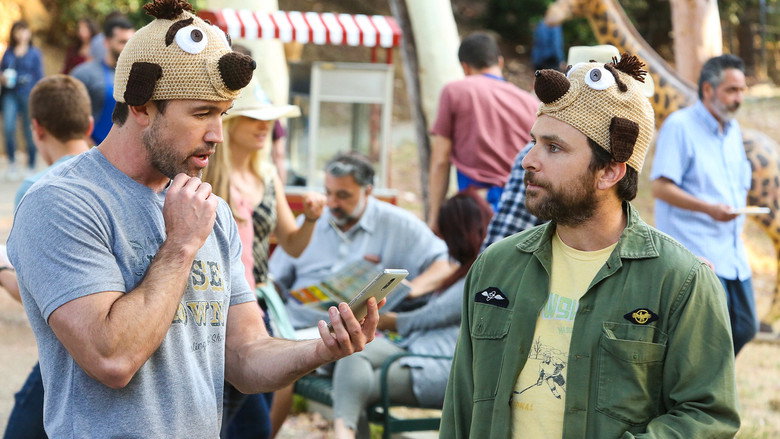 It's Always Sunny in Philadelphia S14E05 — The Gang Texts episode still