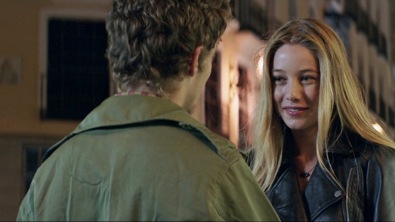 Frame from El Club de los Incomprendidos